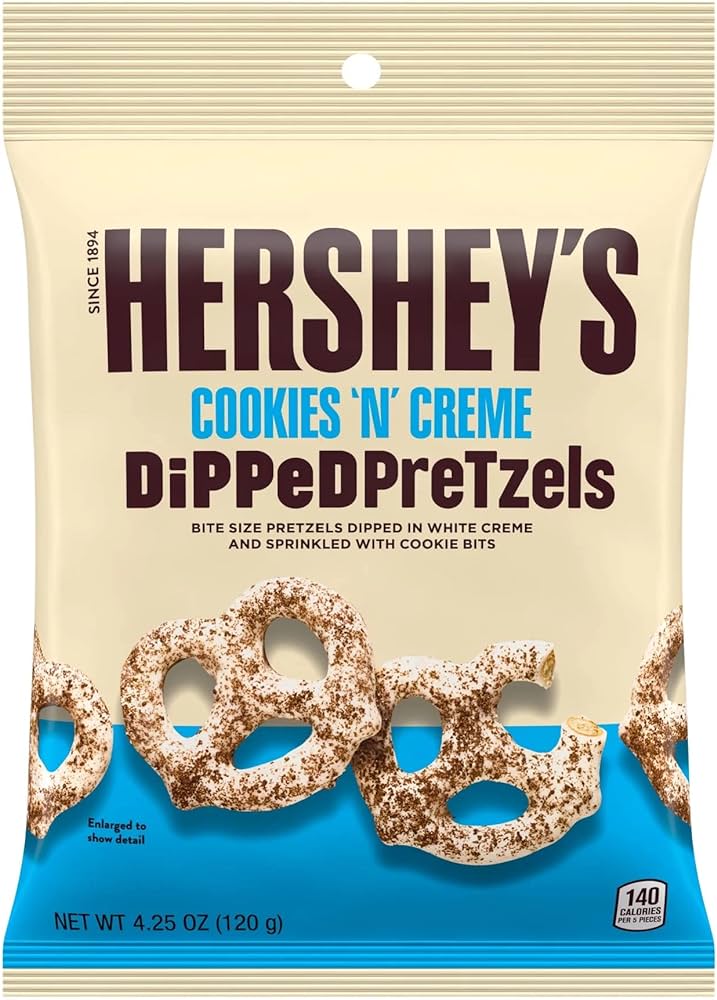 Bretzels trempés dans des biscuits et de la crème HERSHEYS